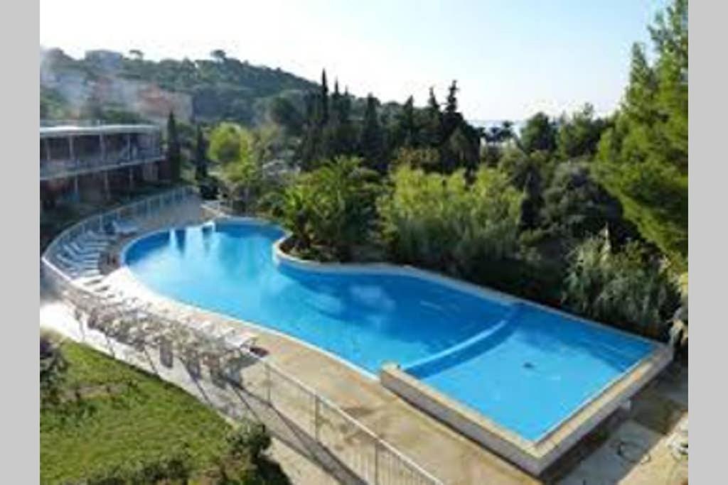 Les Terrasses Du Liouquet T2, Piscine , Parking , Mer A 150 M لا سيوتا المظهر الخارجي الصورة